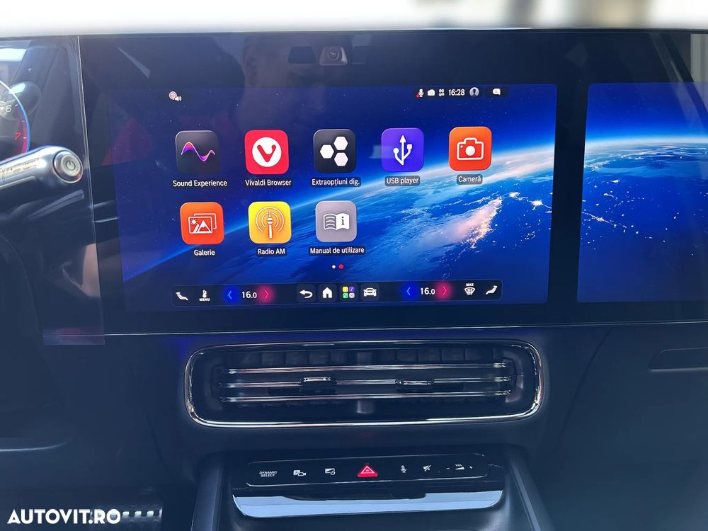 Mercedes-Benz GLB 220 4MATIC - 23