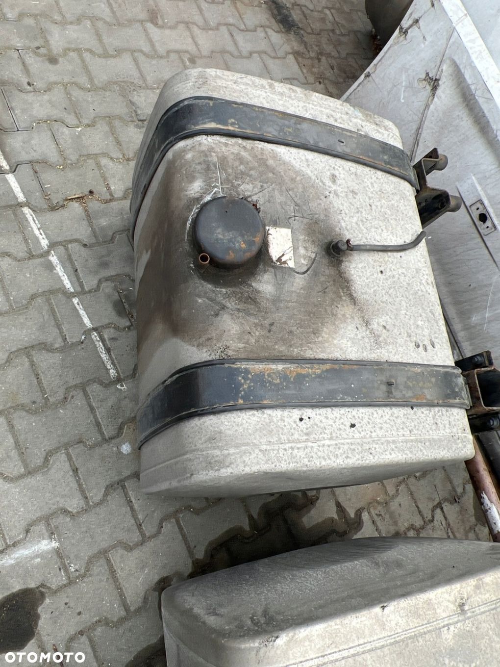 Man TGX TGS zbiornik paliwa - 1