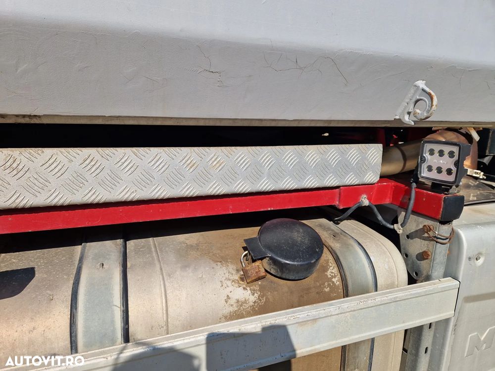 MAN TGX 33.560 AUTOMAT 560 CP BASCULANTA  6x4 - 14