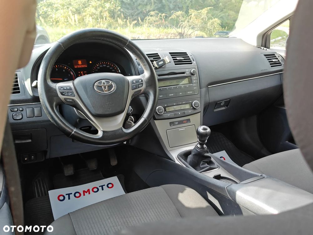 Toyota Avensis 2.0 D-4D Premium - 6