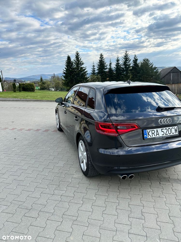 Audi A3 Sportback - 2