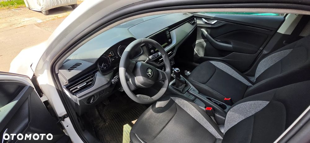 Skoda Scala 1.0 TSI Active - 8