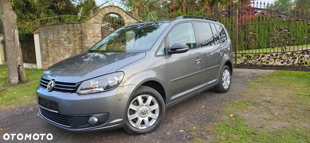 Volkswagen Touran 2012 photo 3