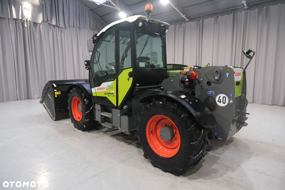 Claas SCORPION 741 VARIPOWER - 4