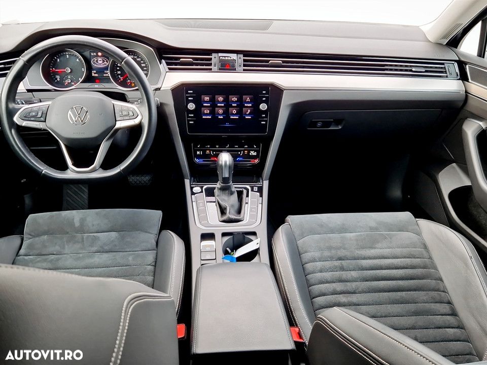 Volkswagen Passat 2.0 TDI DSG Highline - 13