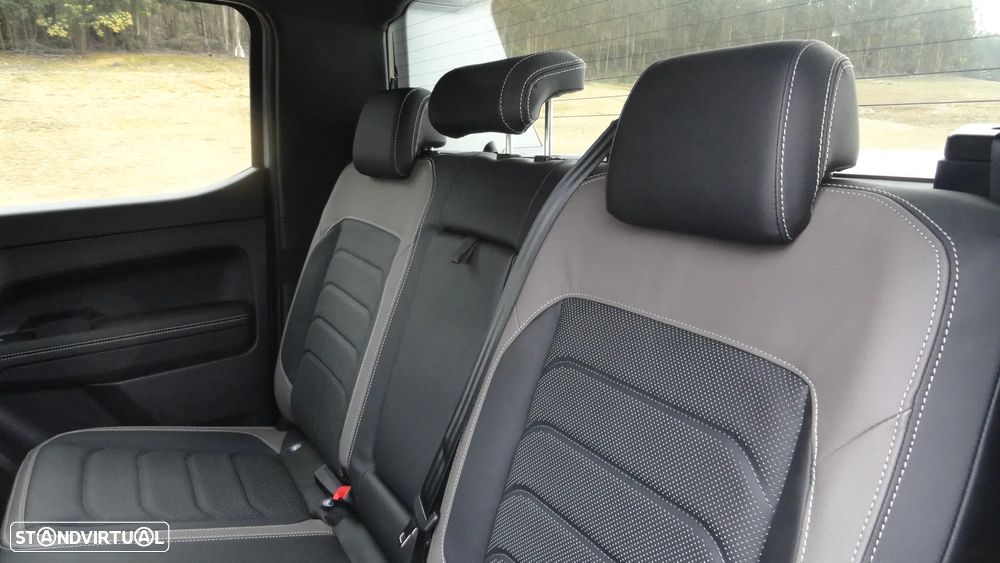 VW Amarok 3.0 TDI Aventura 4x4 - 24