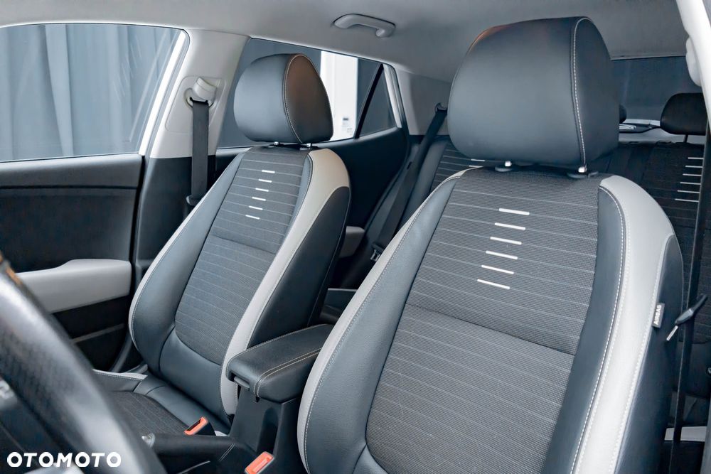 Kia Stonic 1.4 L - 24