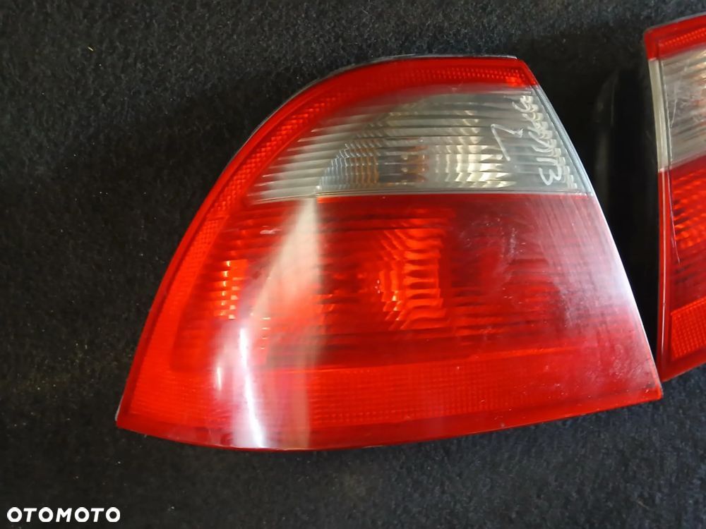 Saab 95 I Lift sedan lampa tylna lewa, prawa - 3