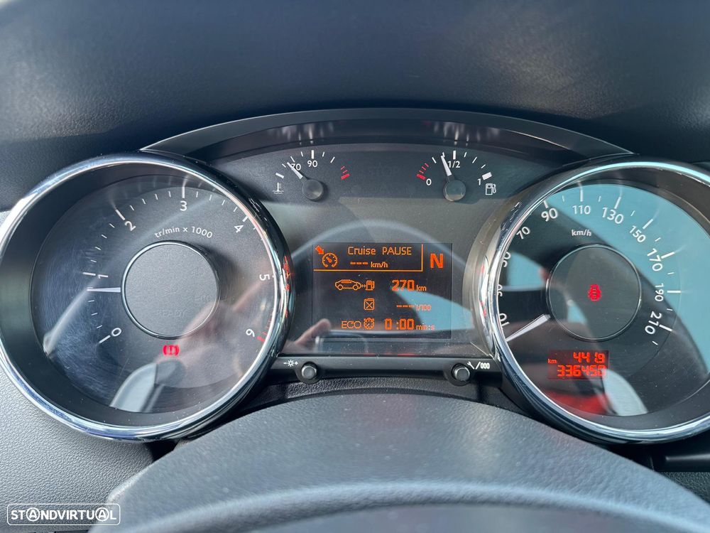 Peugeot 3008 1.6 e-HDi Allure 2-Tronic - 11