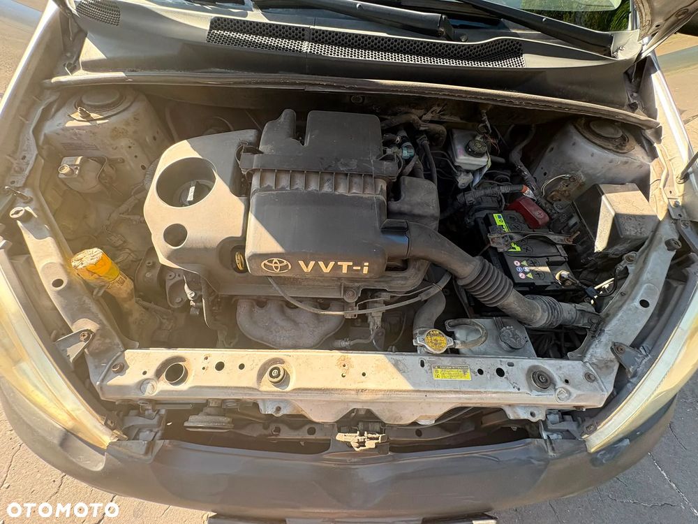 Toyota Yaris - 28