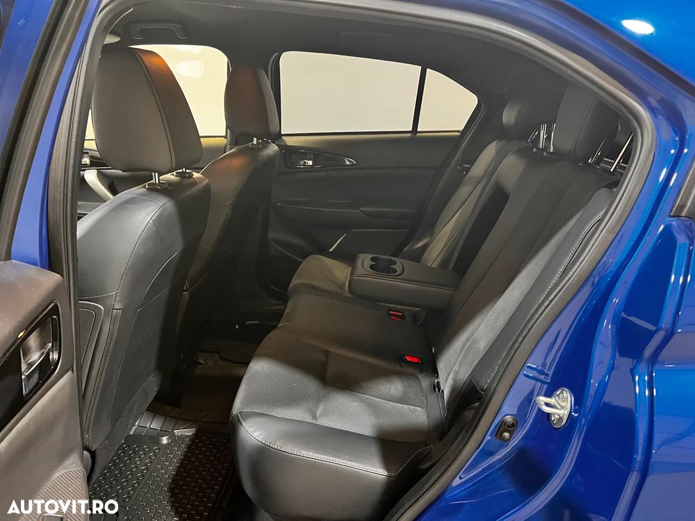 Mitsubishi Eclipse-Cross - 7
