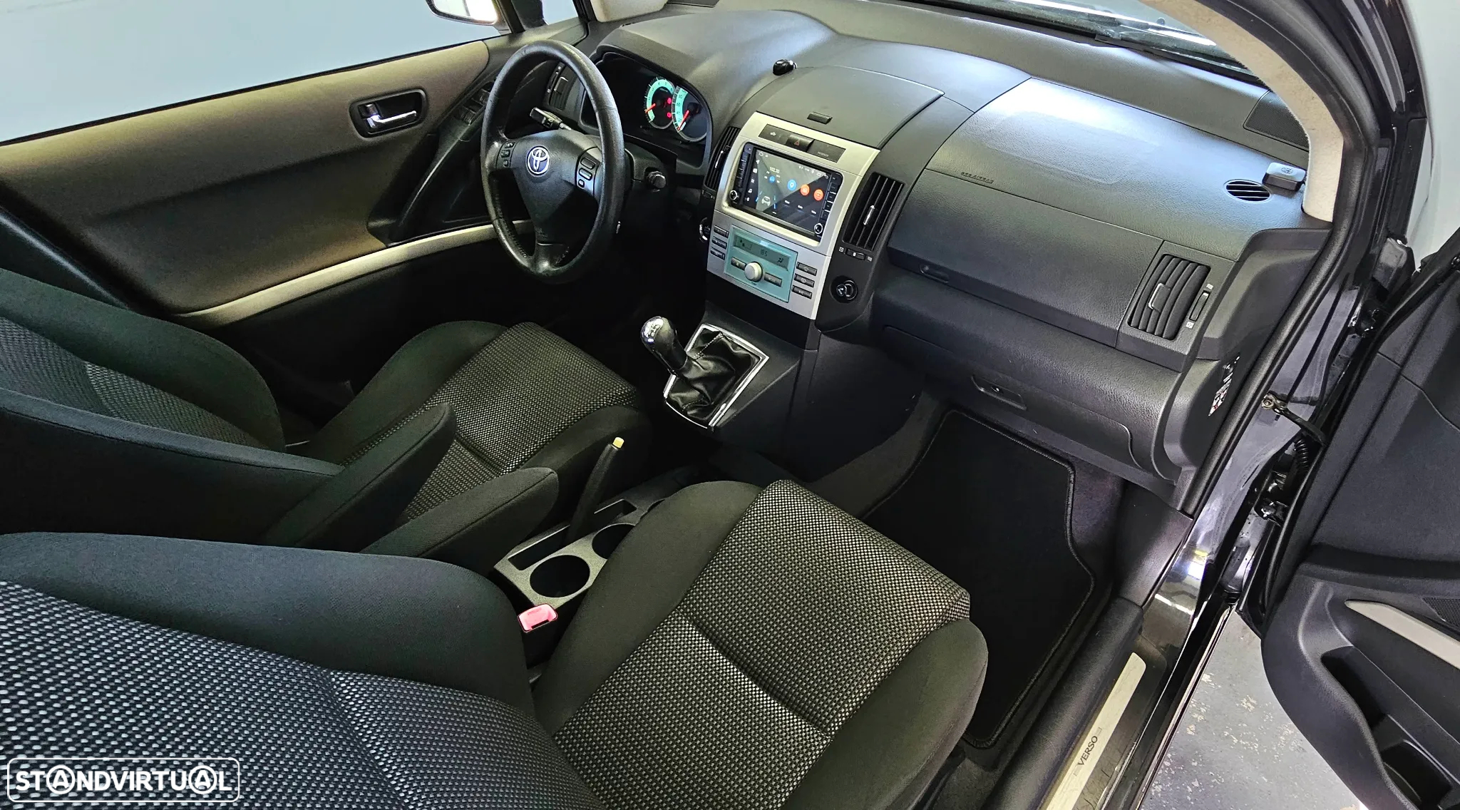 Toyota Corolla Verso 2.2 D-4D Sol - 22