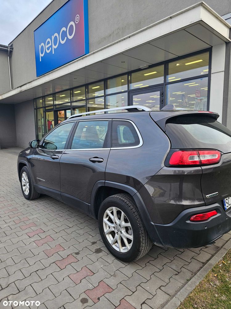 Jeep Cherokee - 1