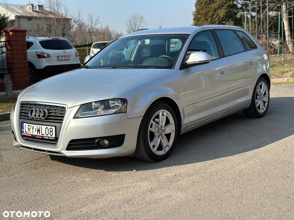 Audi A3 Sportback 1.6 TDI DPF S line Sportpaket - 1