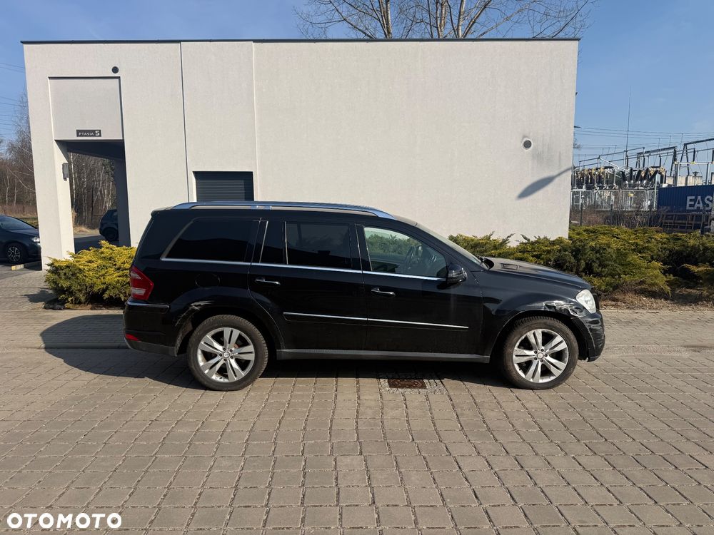Mercedes-Benz GL 450 CDI DPF 4Matic 7G-TRONIC - 2