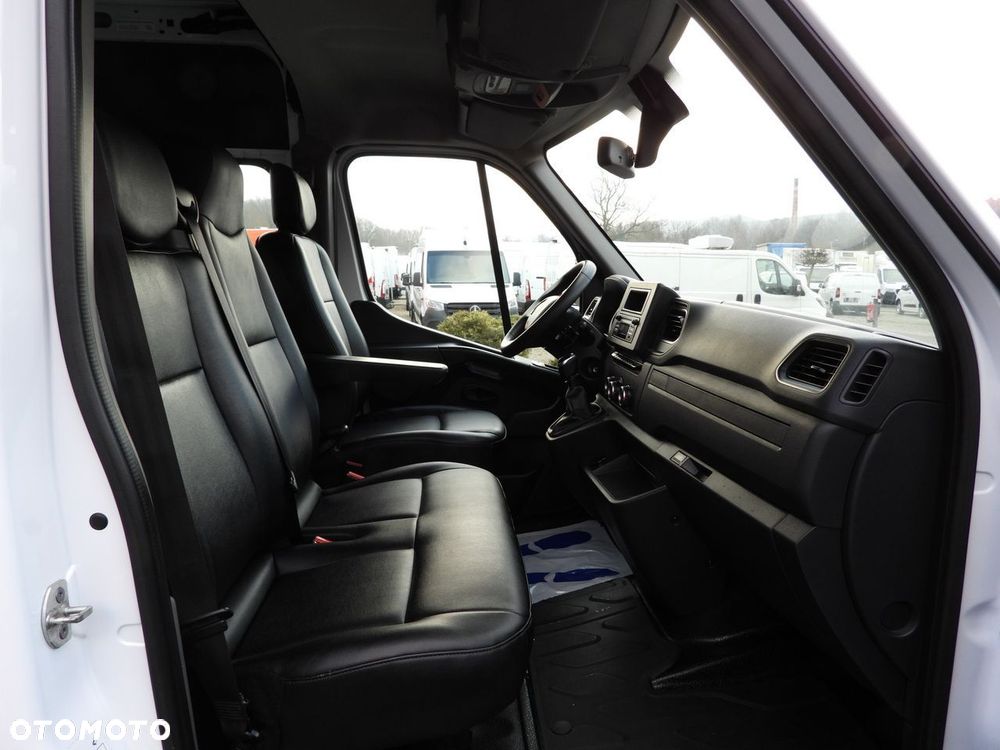 Renault MASTER FURGON BRYGADÓWKA 7 MIEJSC TEMPOMAT LEDY KLIMATYZACJA  145KM - 31
