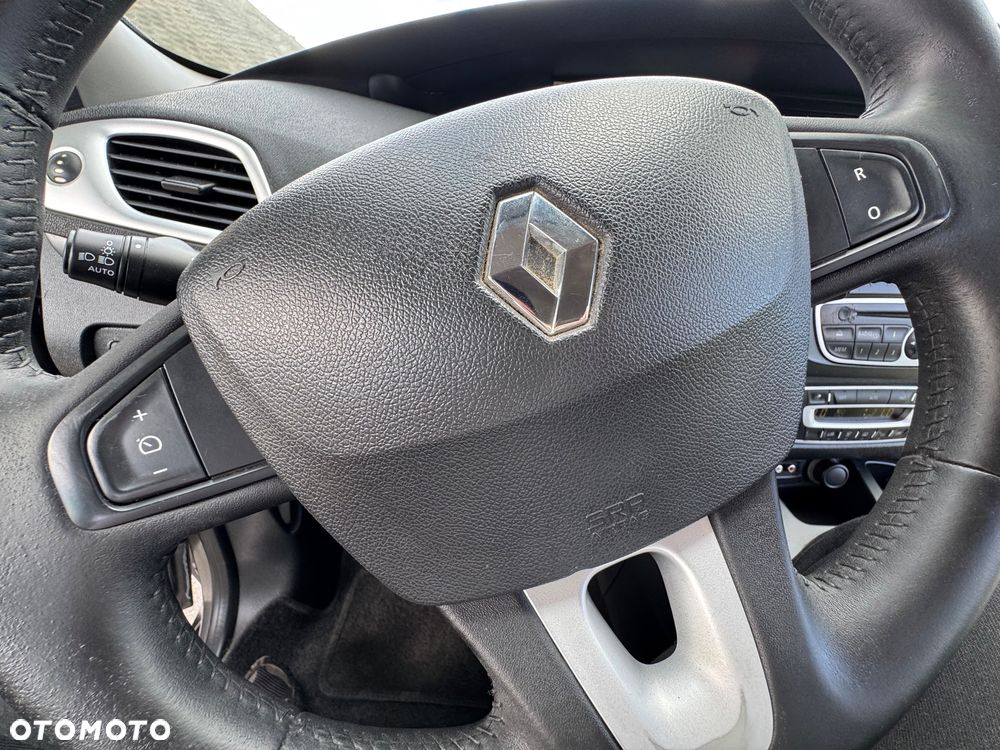 Renault Scenic - 36
