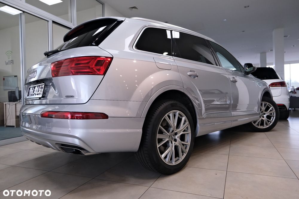 Audi Q7 - 12