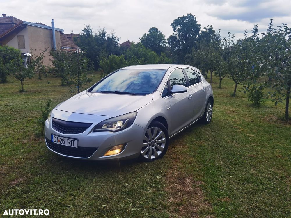 Opel Astra 1.4 Turbo Cosmo - 2