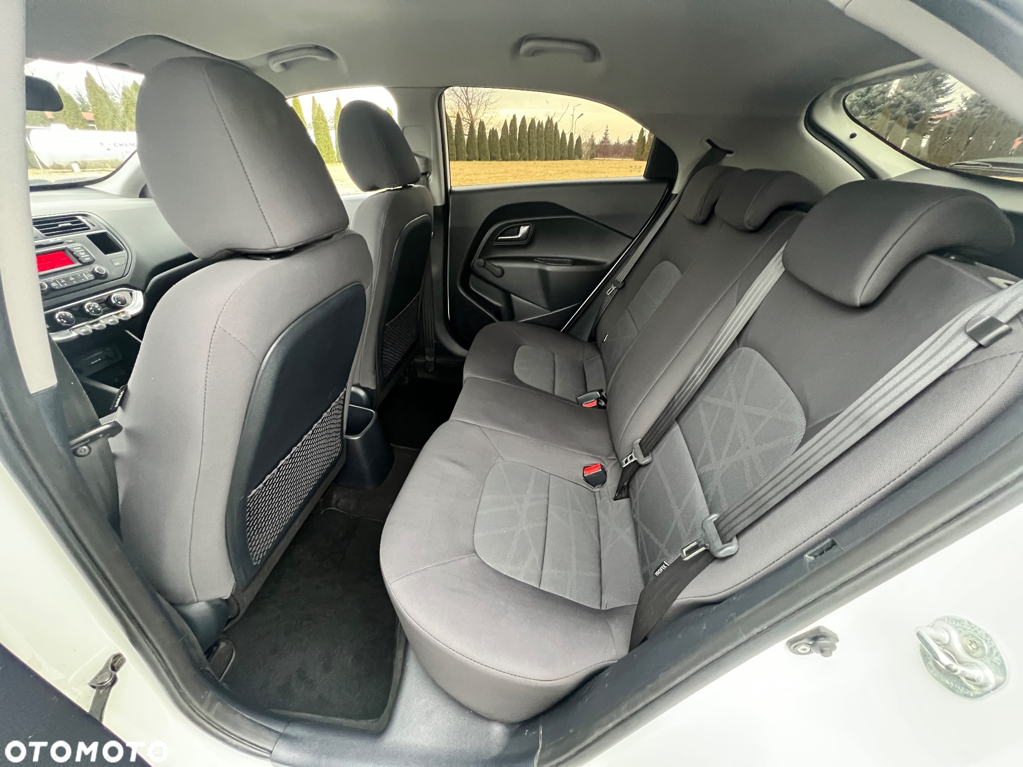 Kia Rio 1.2 Dream Team Edition - 17
