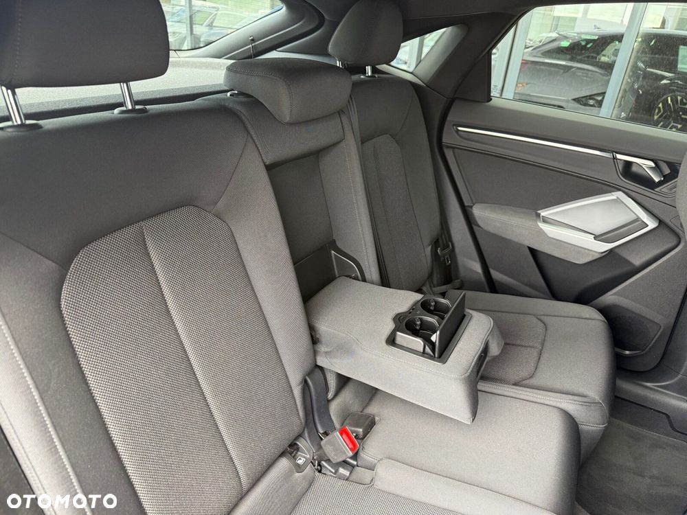 Audi Q3 Sportback - 14