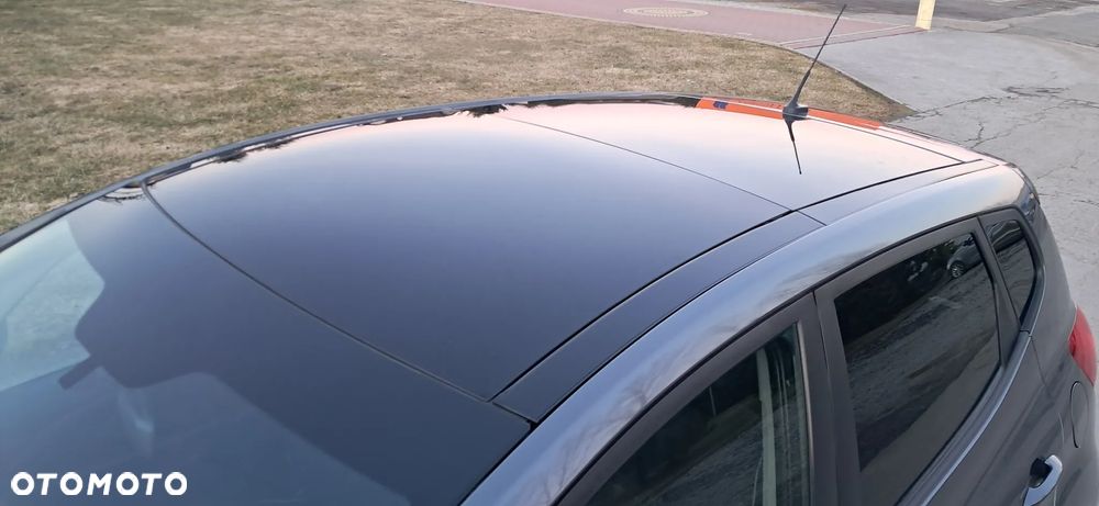 Kia Venga 1.4 CVVT Vision - 11