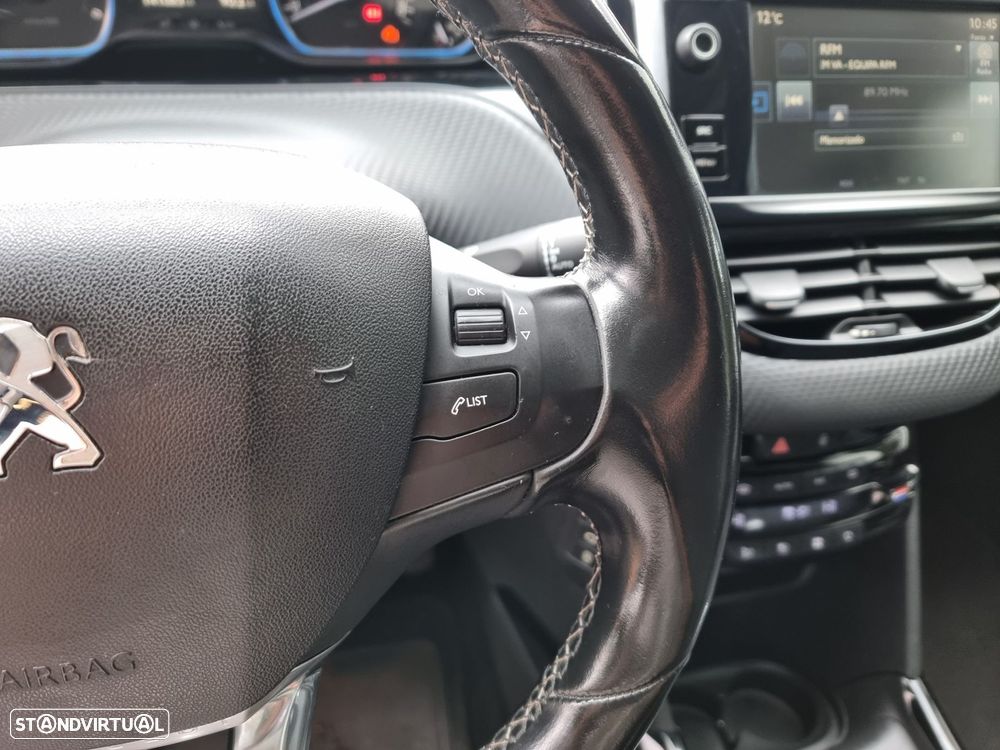 Peugeot 2008 1.6 BlueHDi Allure - 17