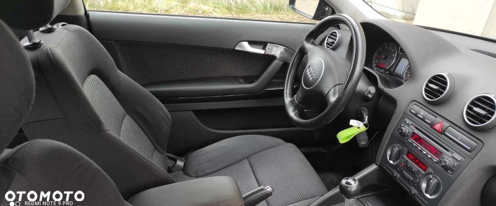 Audi A3 3-drzwiowe 1.6 S line Sportpaket (plus) - 28