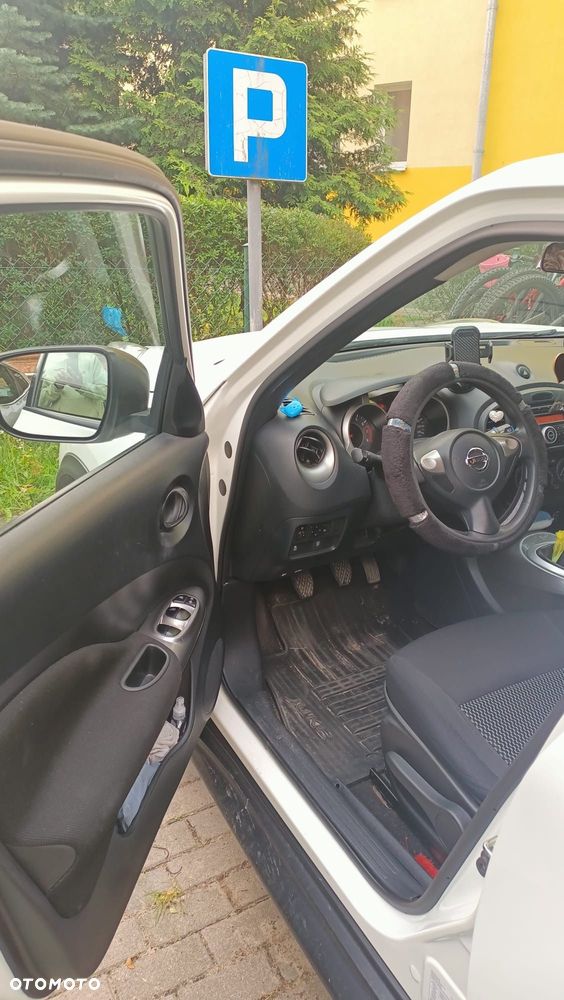 Nissan Juke 1.6 Visia - 12