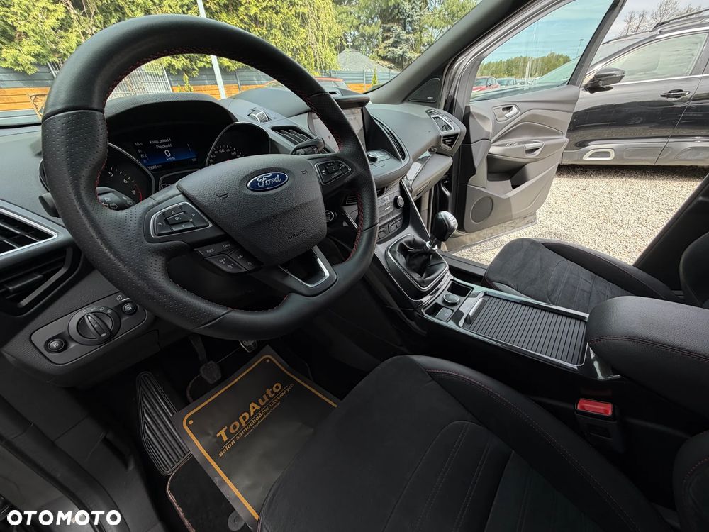 Ford Kuga 1.5 EcoBoost 2x4 ST-Line - 19
