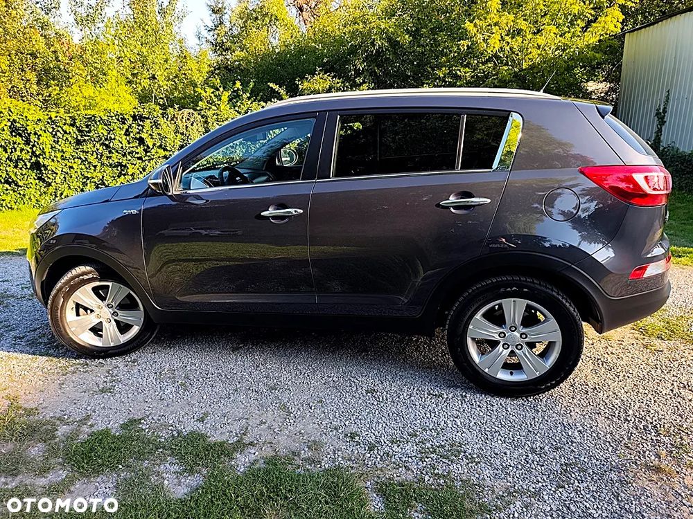 Kia Sportage 2.0 CRDI 4WD Dream-Team Edition - 27
