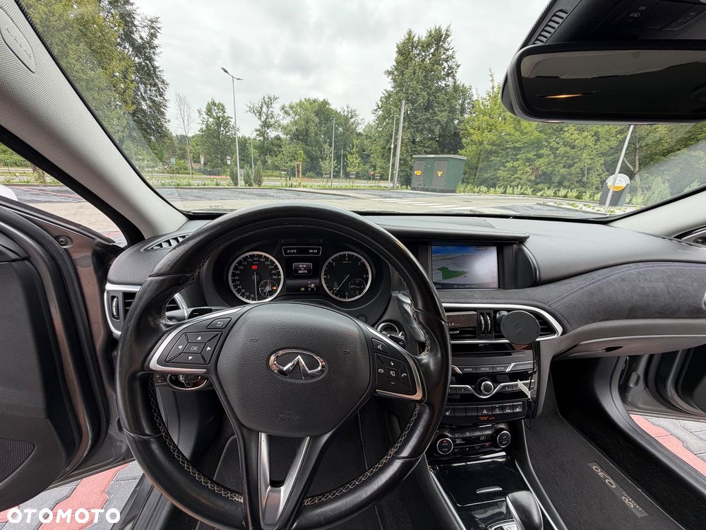 Infiniti Q30 1.5d Premium 7DCT - 13