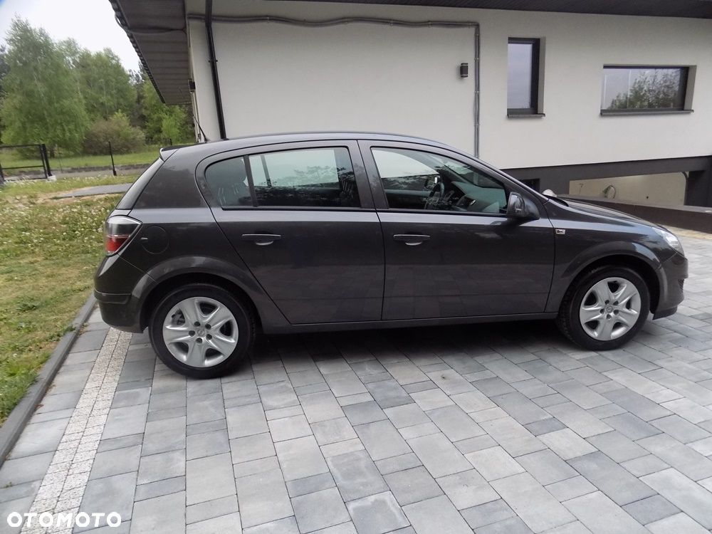 Opel Astra 1.6 Fun - 11