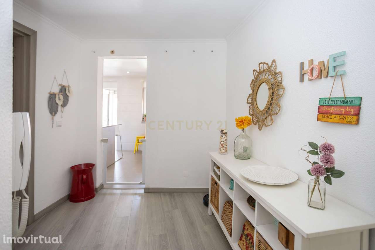 Apartamento 4 Ass. no Centro Histórico de Palmela com Vista Deslumbran - Grande imagem: 4/57