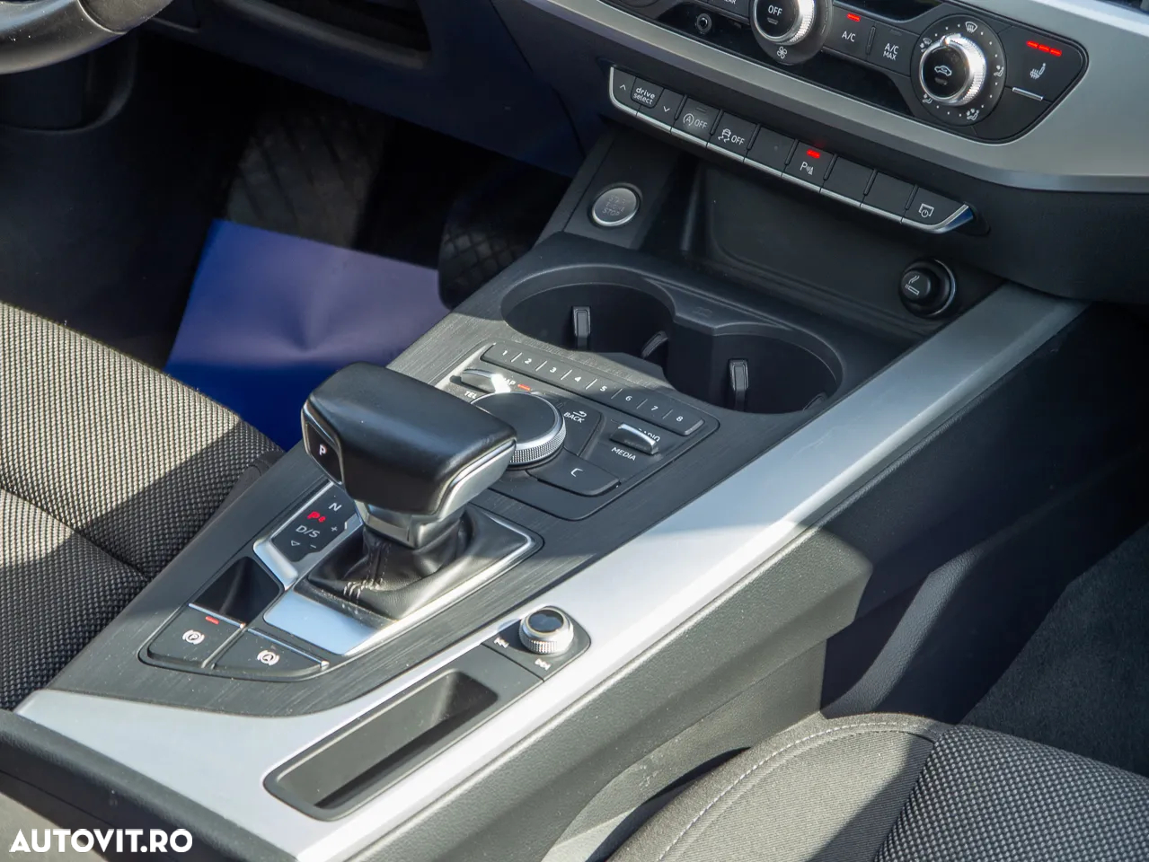 Audi A4 Avant 2.0 TDI quattro Stronic - 20