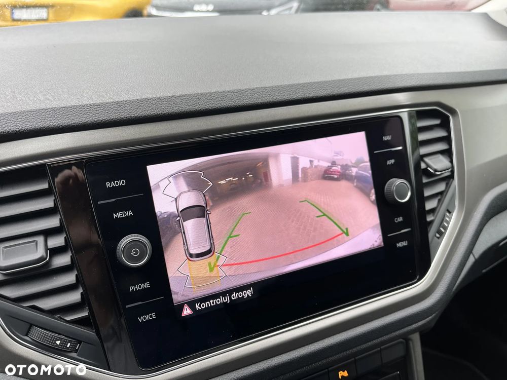 Volkswagen T-Roc 1.5 TSI ACT Advance DSG - 22