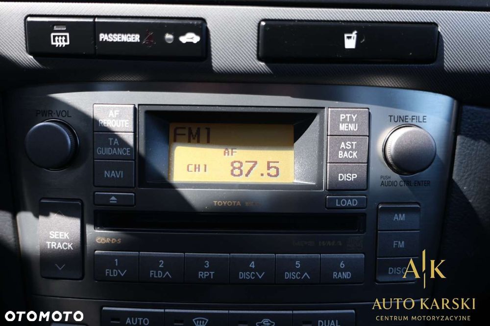 Toyota Avensis - 25