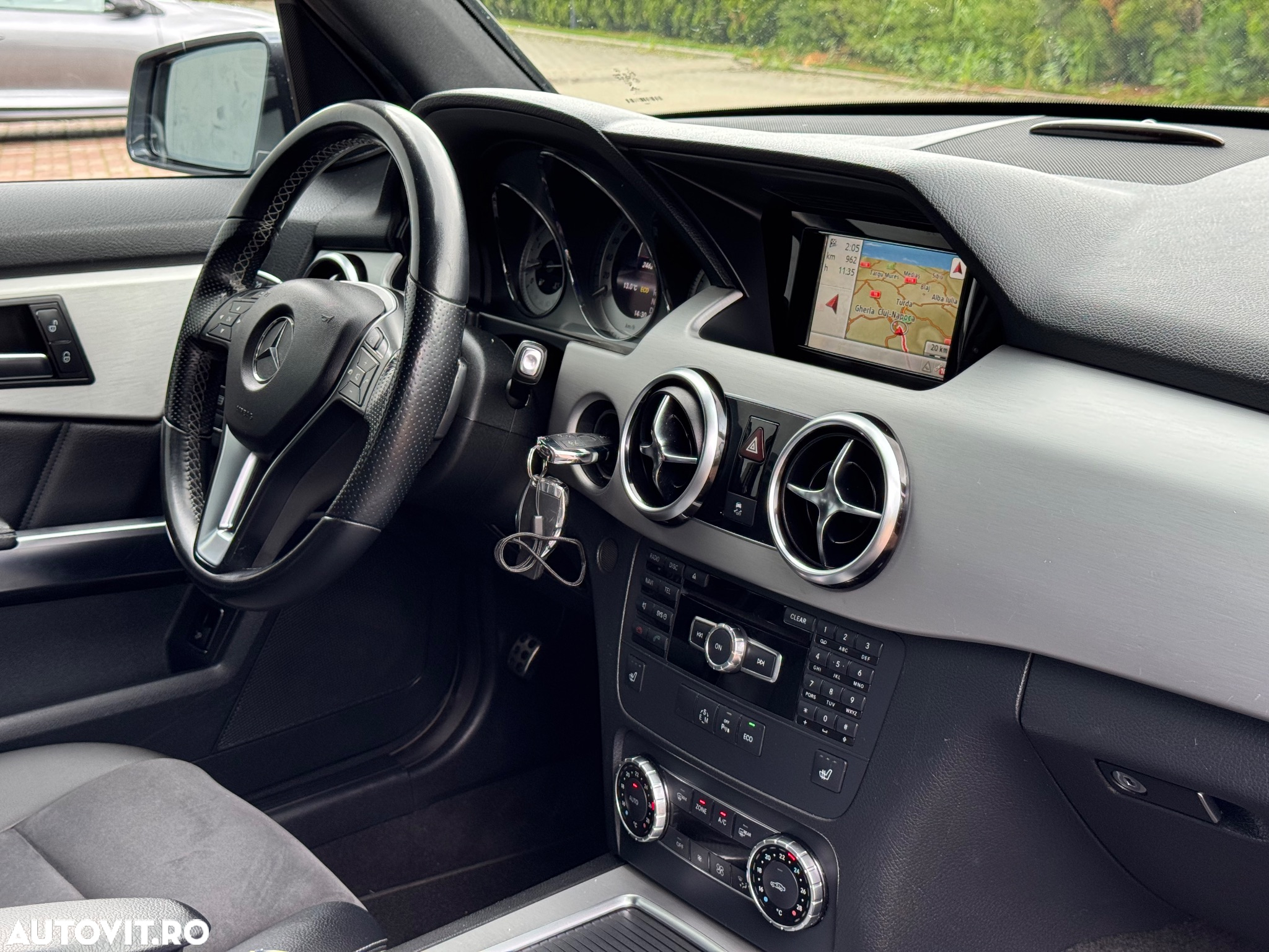 Mercedes-Benz GLK 220 CDI DPF 4Matic BlueEFFICIENCY 7G-TRONIC - 8