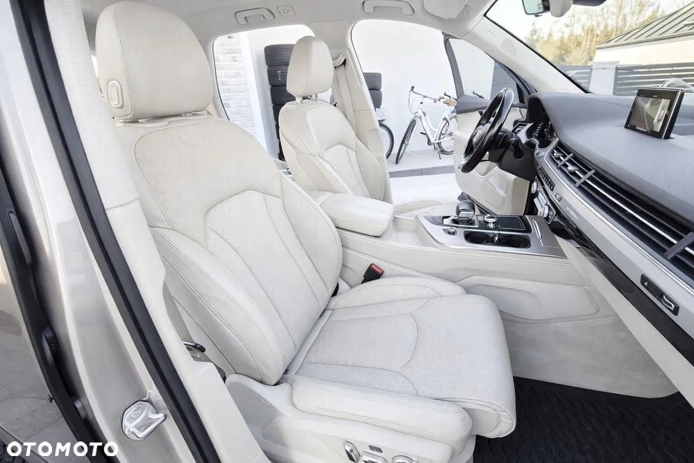 Audi Q7 - 13