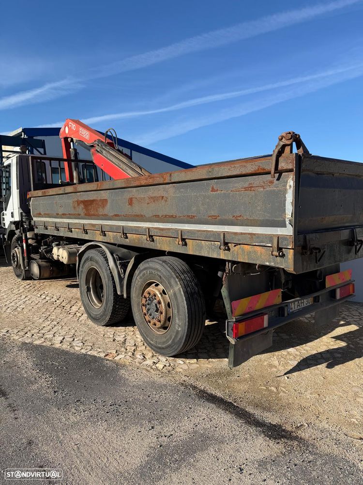 Iveco TRIBASCULANTE GRUA C/ RÁDIO COMANDO - 4