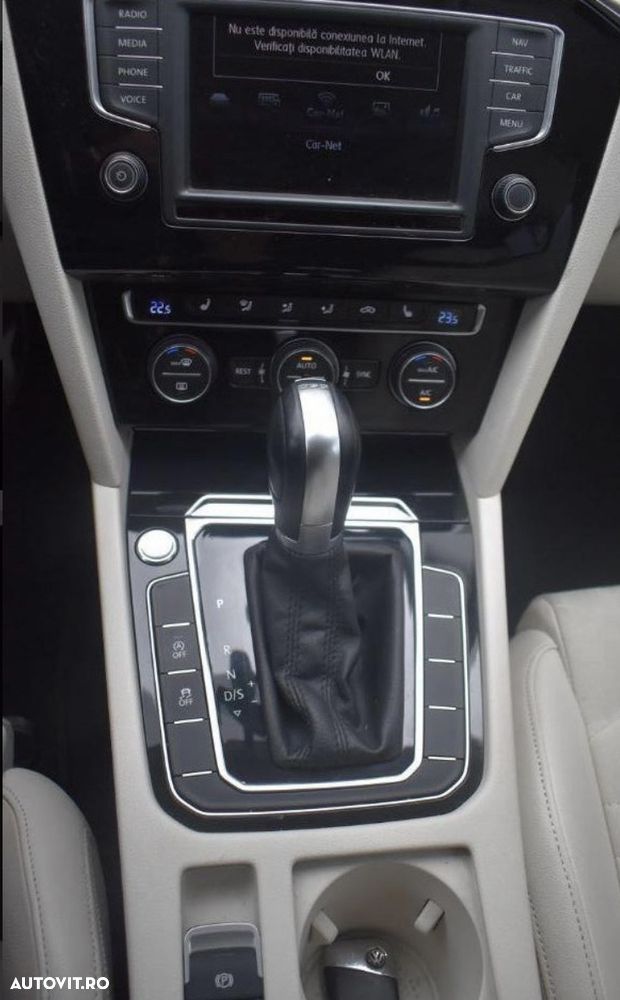 Volkswagen Passat 2.0 TDI DSG Highline - 12