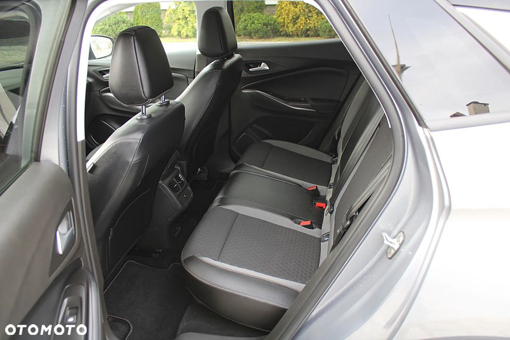 Opel Grandland X - 17