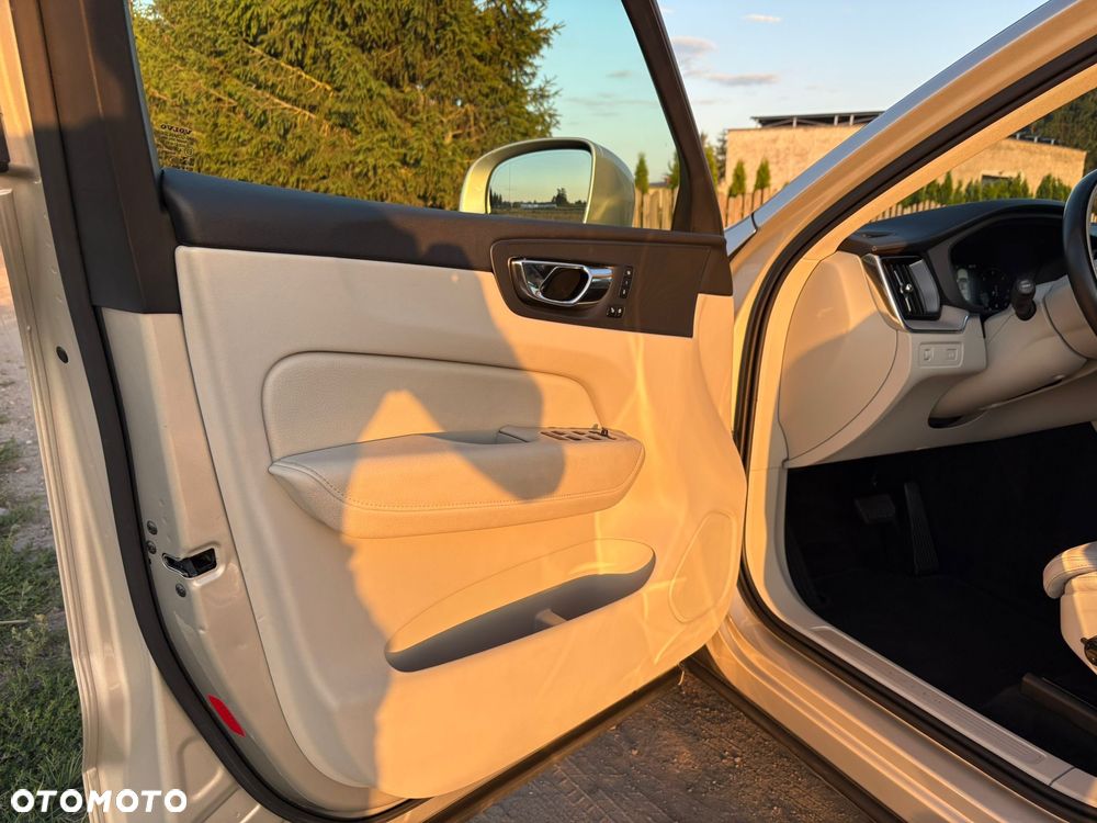 Volvo XC 60 D4 AWD Inscription - 7