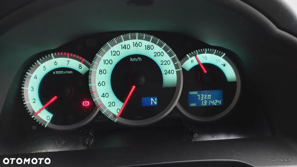 Toyota Corolla Verso 1.8 Premium + 7os MM - 16