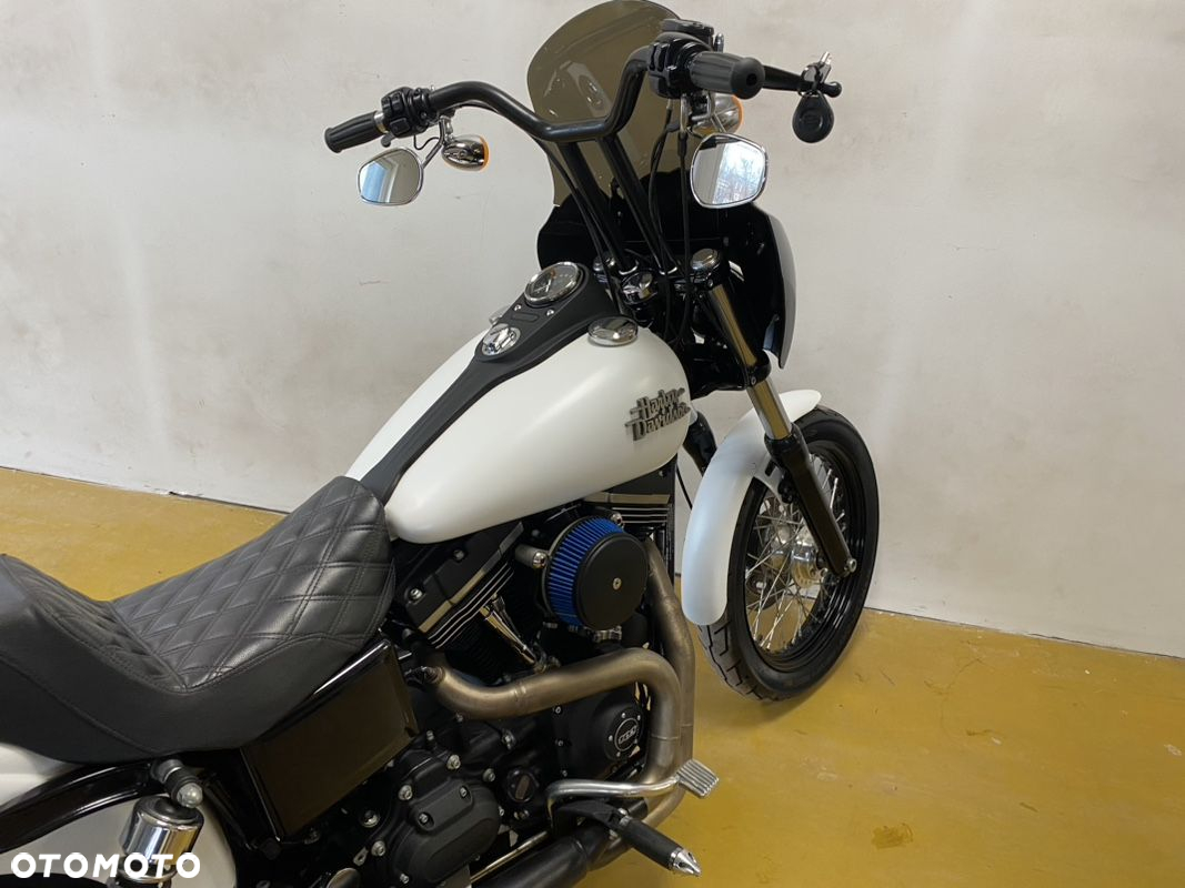 Harley-Davidson Dyna Street Bob - 21