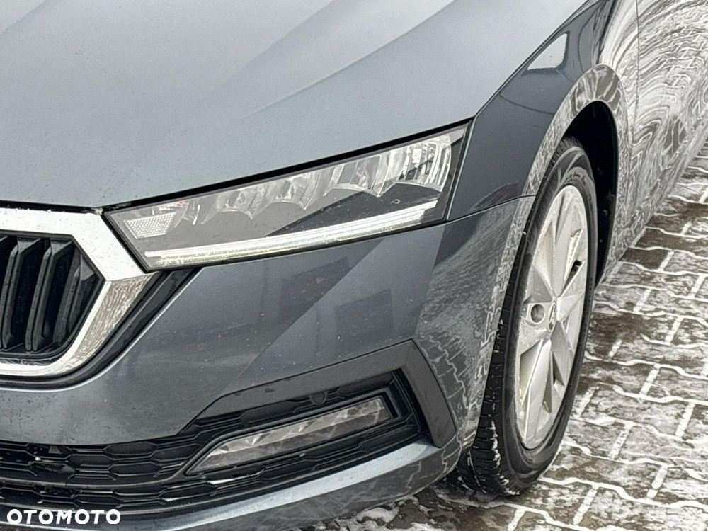 Skoda Octavia 2.0 TDI Ambition DSG - 9