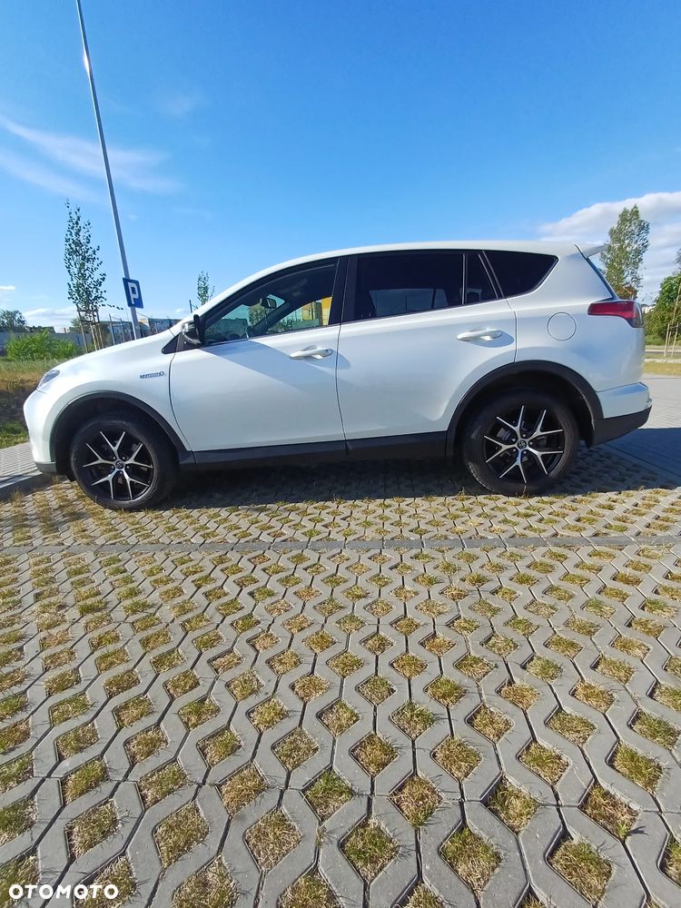 Toyota RAV4 - 1