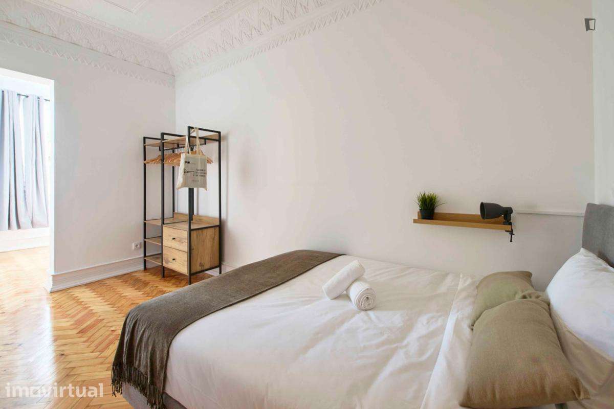 Quarto - localizado em Rato Lisbon - Grande imagem: 2/23