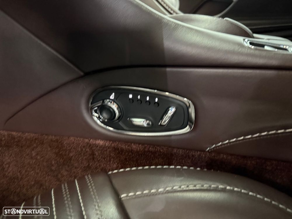 Aston Martin DB11 Coupé V8 Auto - 35