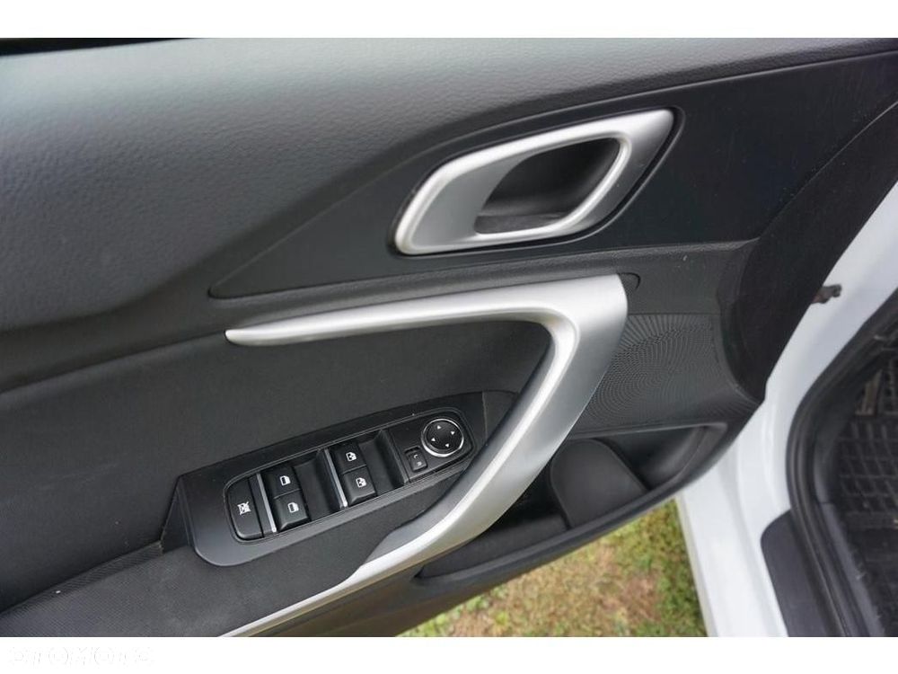 Kia Ceed - 15